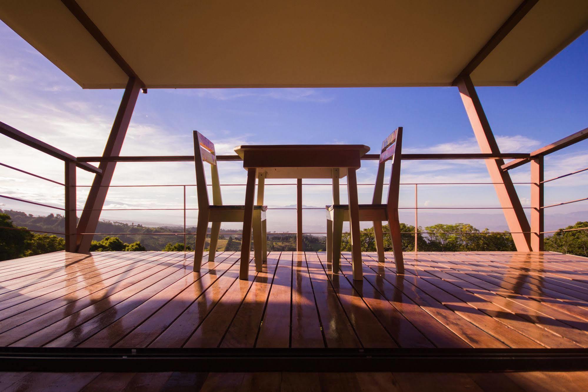 Chayote Lodge Naranjo  外观 照片