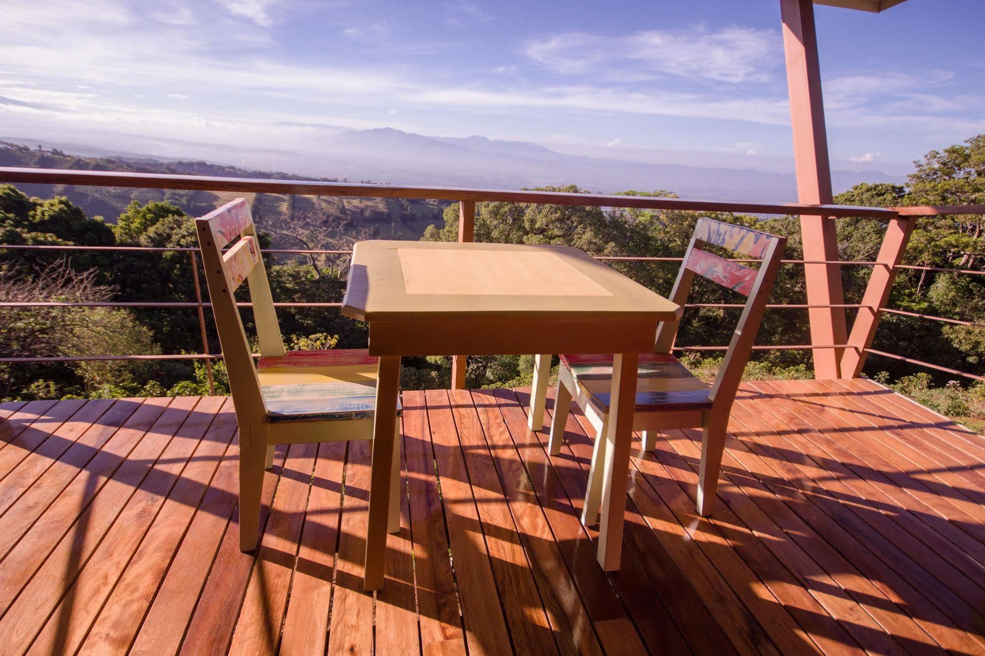 Chayote Lodge Naranjo  外观 照片